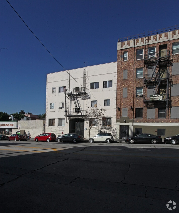 Building Photo - 737 S Union Ave