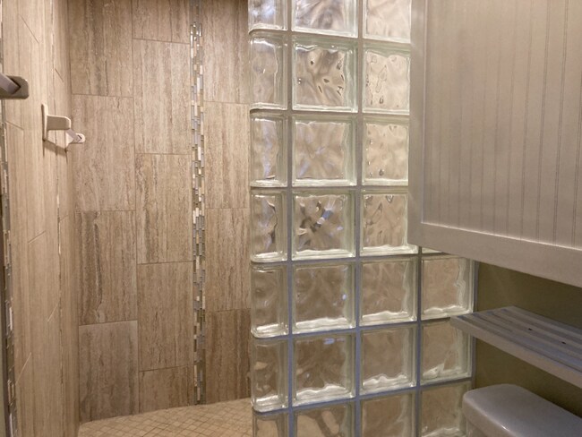 Foto del edificio - 4300 Gail Blvd