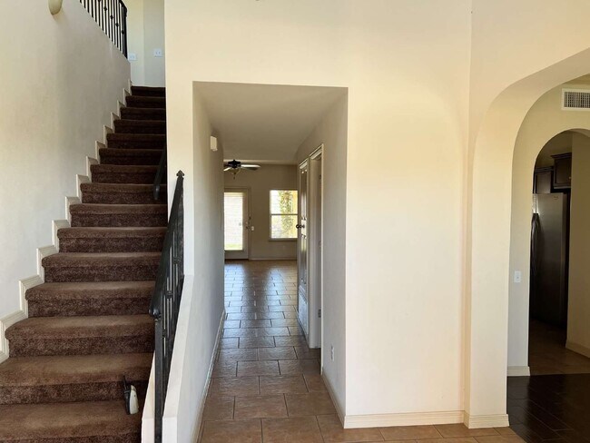 Building Photo - West El Paso. 4 Bedrooms, 2.5 baths, 2 car...