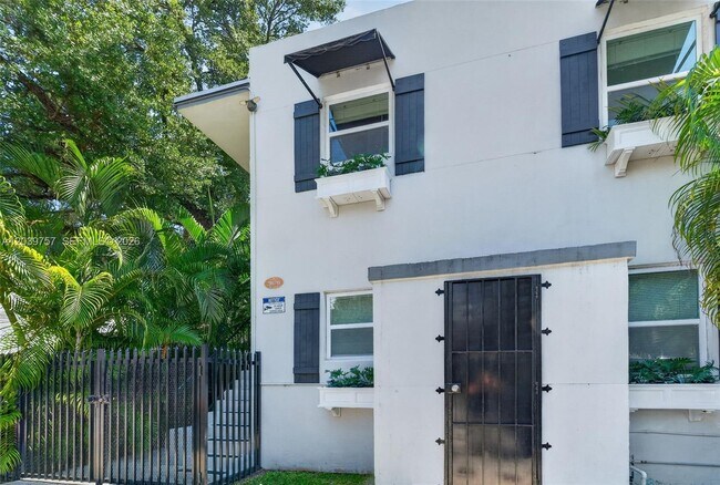 Foto del edificio - 3676 Oak Ave