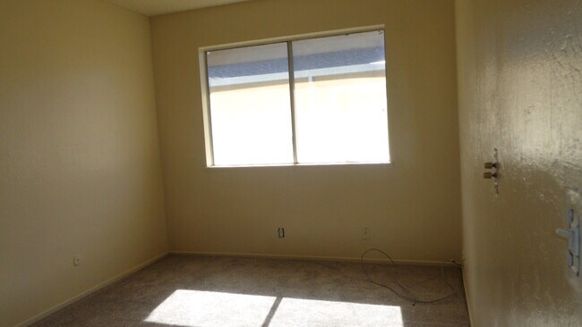 Foto del edificio - 2 Bedroom Condo