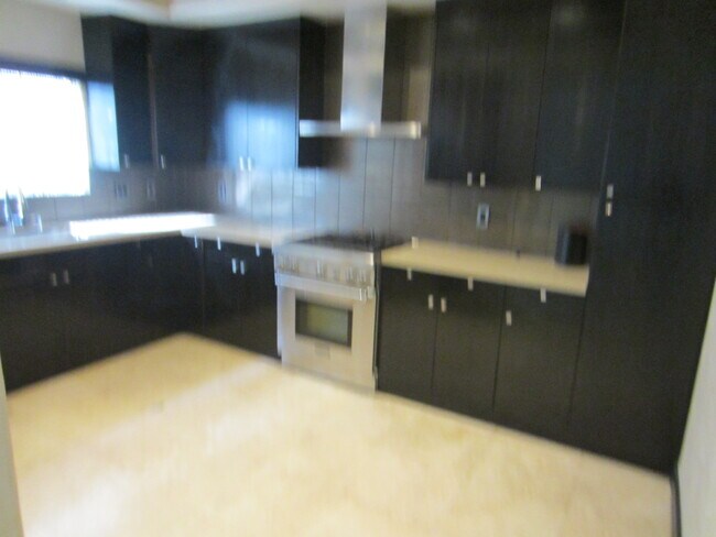 Foto del edificio - 10925 Blix St