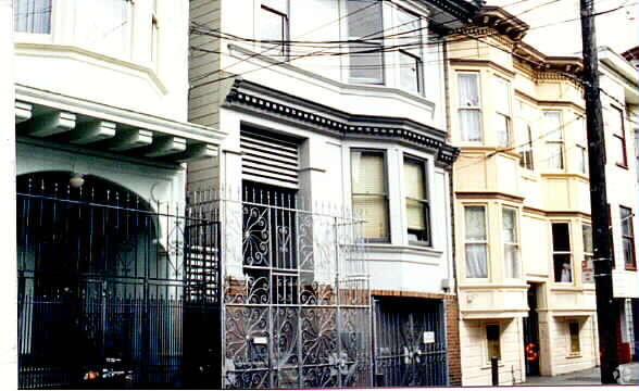 Primary Photo - 171-175 Lexington St