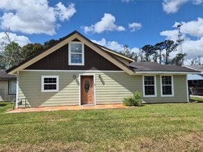 Building Photo - 209 Florence St