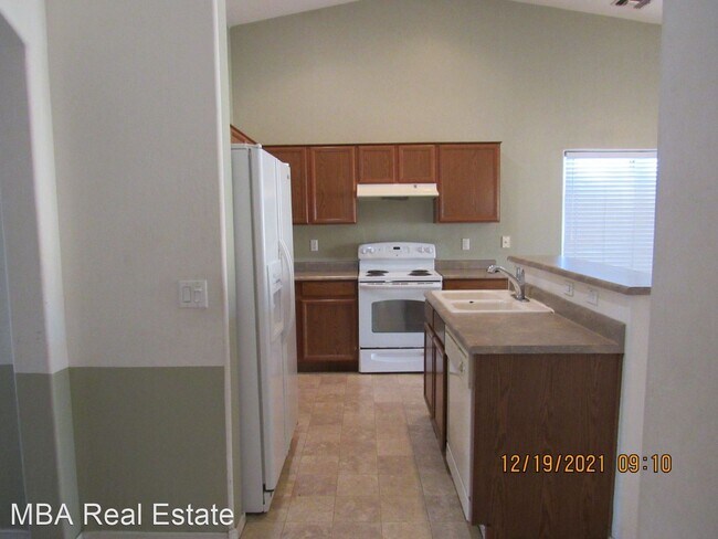 Building Photo - 3 br, 2 bath House - 6638 S 18th Ln