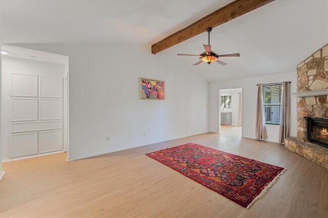 Foto del edificio - 4811 Spring Meadow Cove