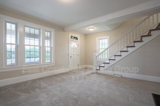 Foto del edificio - 605 W Potomac St