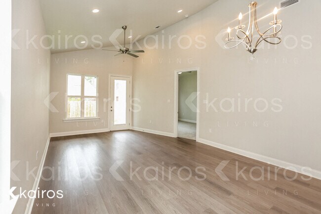 Foto del edificio - 4824 Mokki Ln