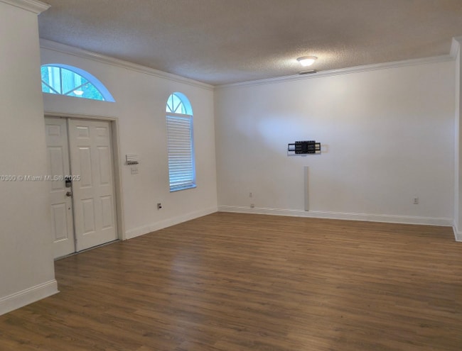 Foto del edificio - 440 SE 25th Dr