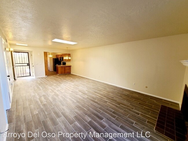 Building Photo - 2 br, 2 bath House - 13119 Alice Ave NE