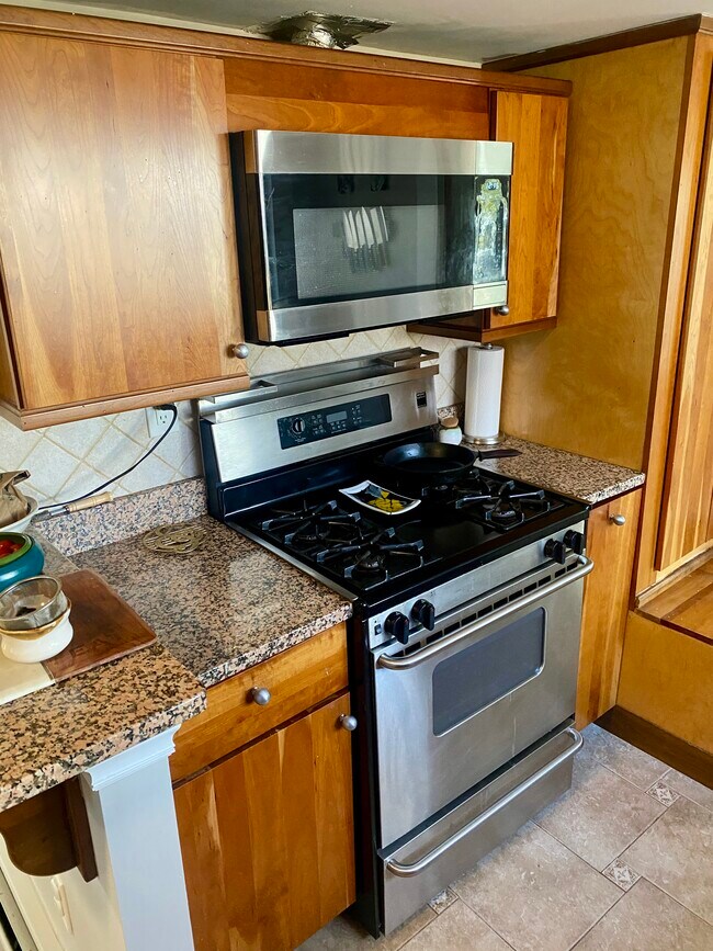 Foto del edificio - 62 Reed St