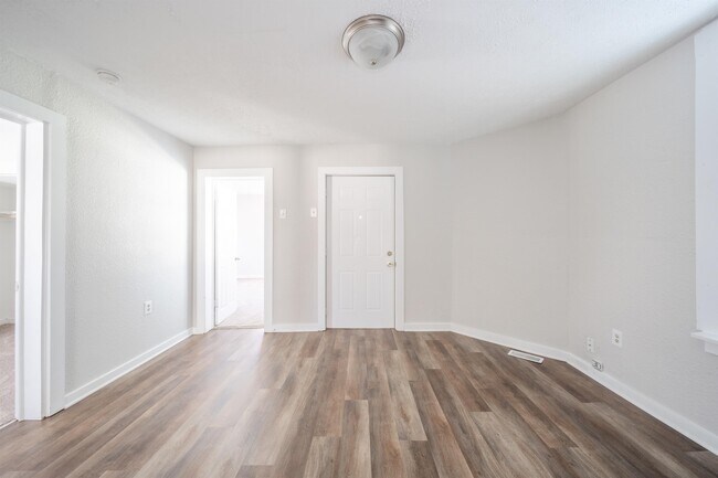 Foto del edificio - 1734 Olive St