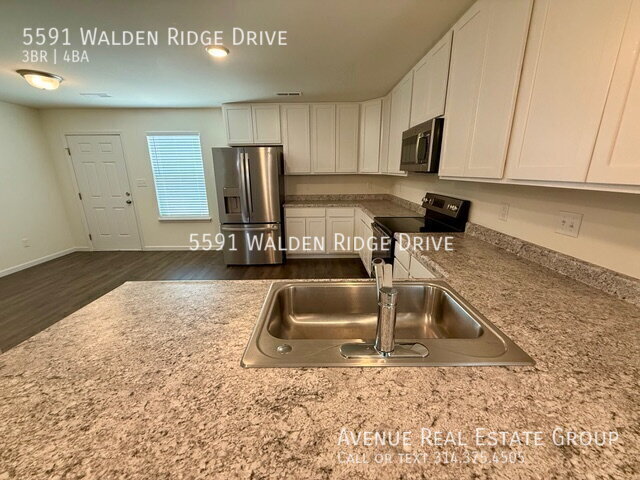 Foto del edificio - 5591 Walden Ridge Dr