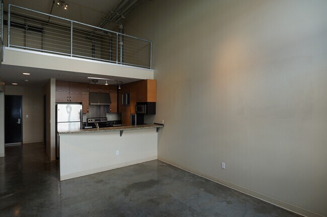 Building Photo - 2440 Western Ave