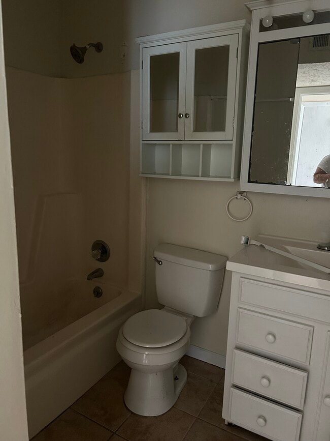 Building Photo - 3101 Burlew Blvd