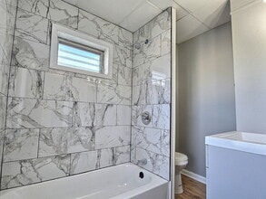 Building Photo - 1354 Cotton St