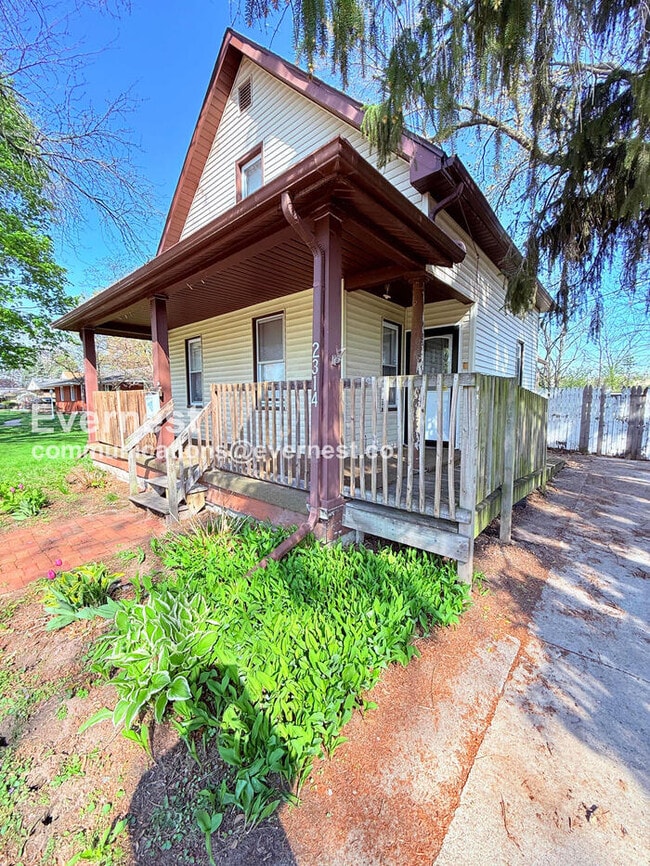 Foto del edificio - 2314 Airline Ave