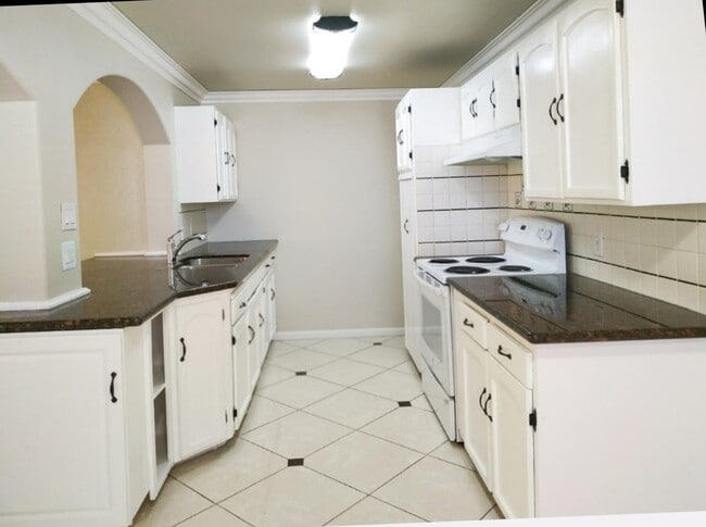 Foto del edificio - 7485 Loma Verde Way