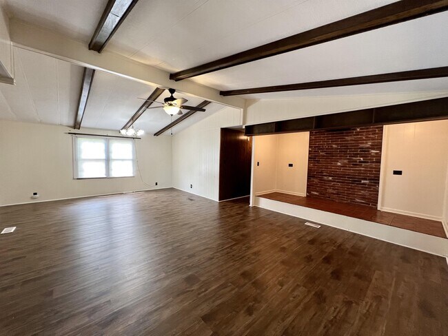 Foto del edificio - 505 N Lincoln St