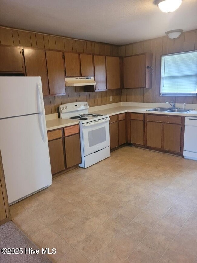 Building Photo - 3809 Symi Cir