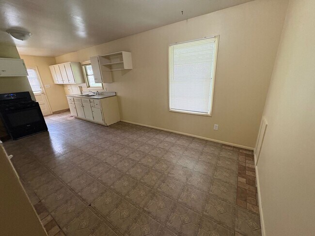 Foto del edificio - 3 Bedroom Ranch In Meadowdale