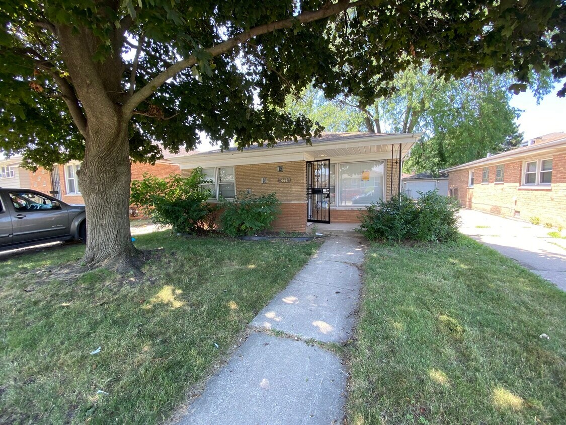 444 Luella Ave, Calumet City, IL 60409 House Rental in Calumet City, IL