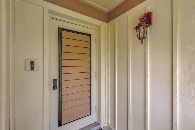 Foto del edificio - 618 Brackenwood Cove