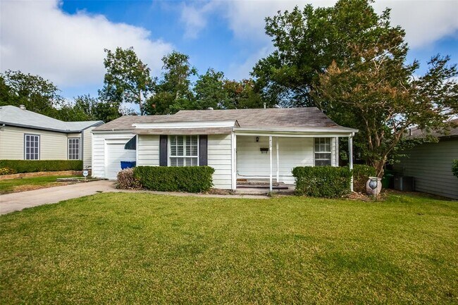 Foto del edificio - 1425 Cedar Crest Dr