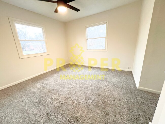 Foto del edificio - 3 bedrooms 1 bathroom house