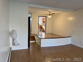 Foto del edificio - 128 Woodland Dr