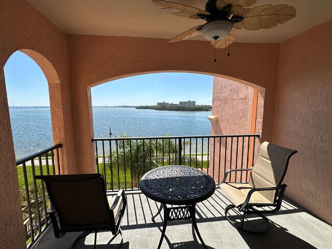 Building Photo - 2755 Via Capri Via