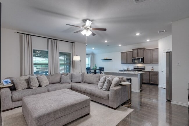 Foto del edificio - 1009 Branding Iron Ln