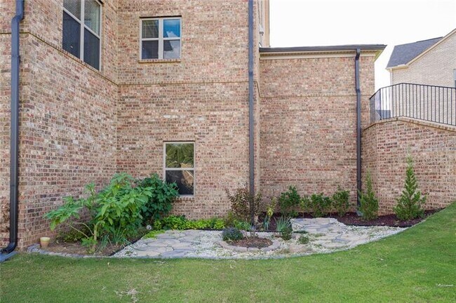 Building Photo - 3373 Stone Point Way