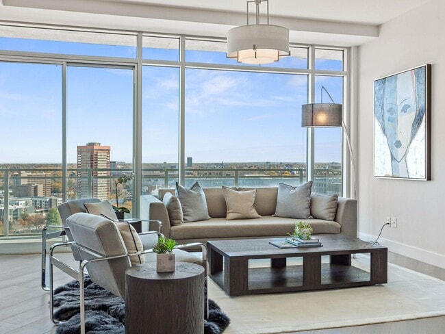 Photo - 2001 Lincoln St Apartment