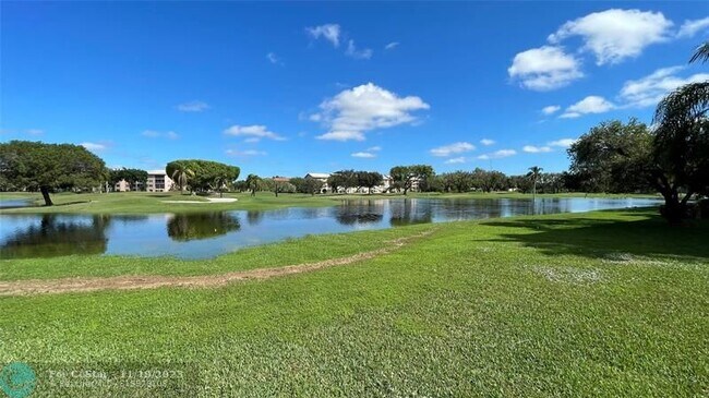 Foto del edificio - 1001 SW 128th Terrace