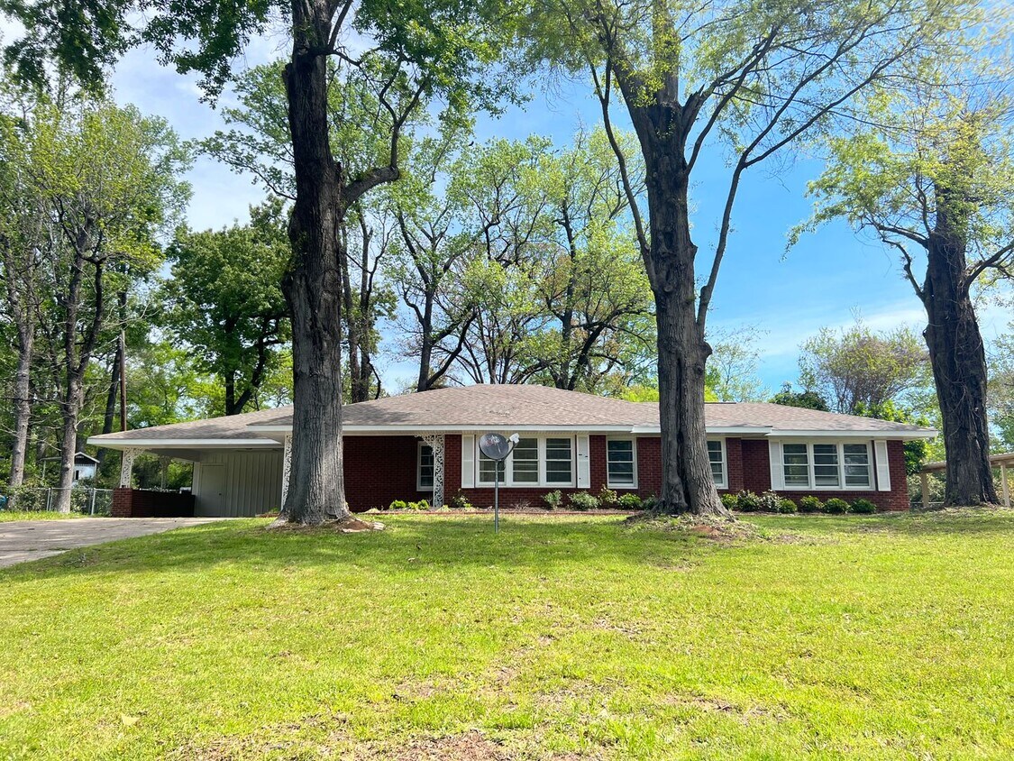 Primary Photo - North Shreveport Home