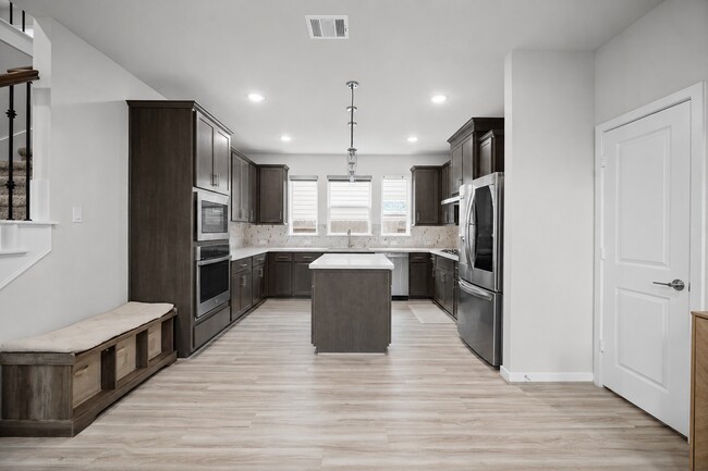 Building Photo - 8442 Harrington Grv Trl