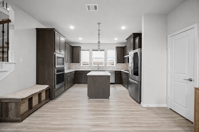 Foto del edificio - 8442 Harrington Grv Trl
