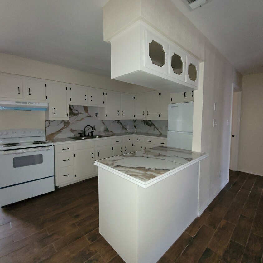 Live Oak Apartments Apartments in Weslaco, TX