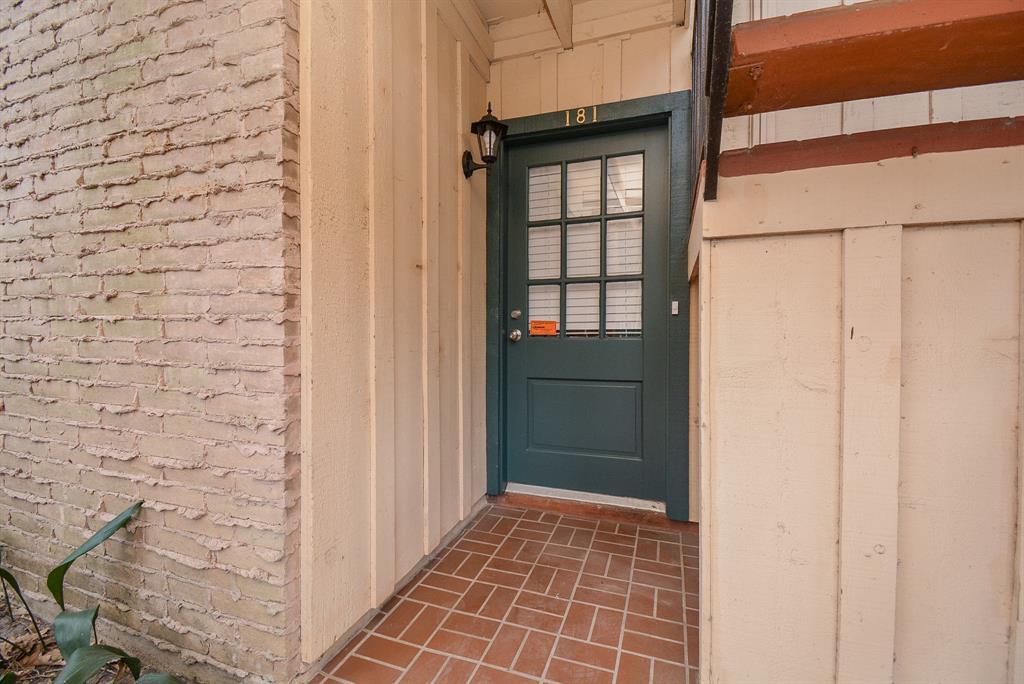 Foto principal - 8299 Kingsbrook Rd