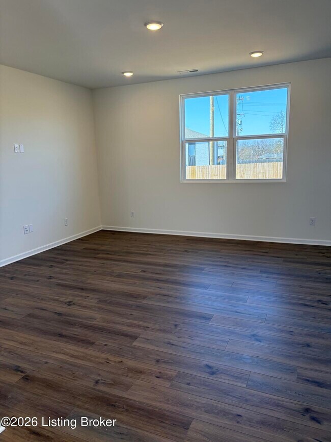 Foto del edificio - 6814 Oak Rock Dr