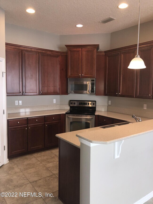 Building Photo - 2028 Cypress Bluff Ct
