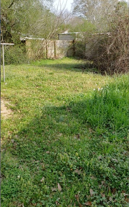 Building Photo - Cottage in Pepperell Village This July!