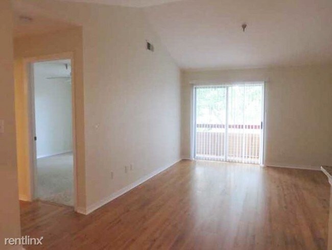 Building Photo - 10263 Gandy Blvd N