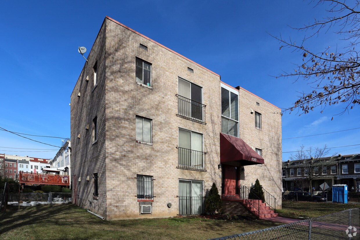 Primary Photo - 520 Franklin St NE