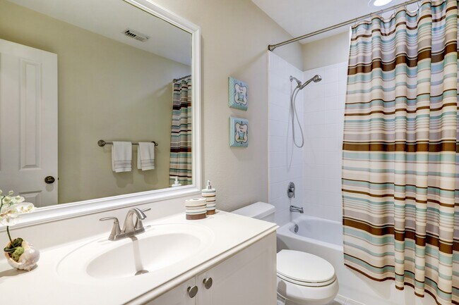 Foto del edificio - 10 Stone Creek Pl