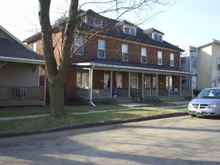 Building Photo - 19 W Washington St