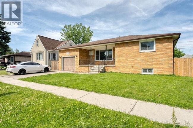 Building Photo - 1243 Westcott Rd