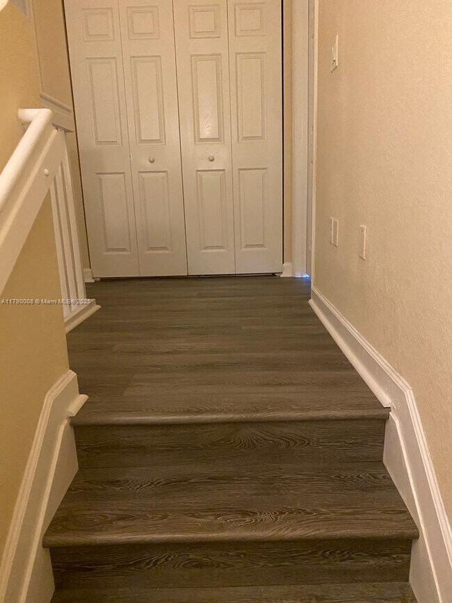 Foto del edificio - 9411 SW 172nd Ave
