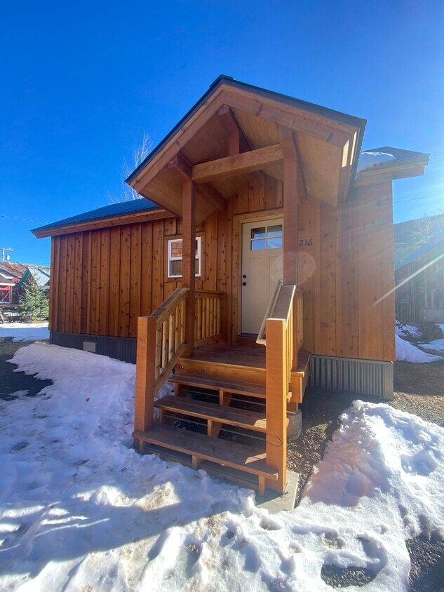 Primary Photo - Accessory dwelling on the creek!